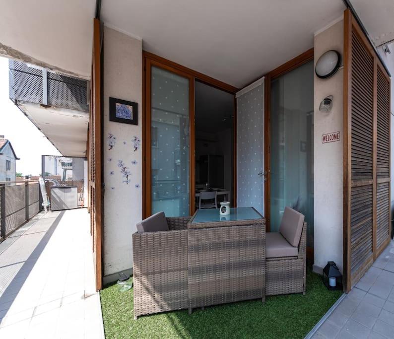 Appartamento Caterina A 5 Minuti Da Milano Fiere E San Siro Con Wifi-Netflix-Free Parking Ngoại thất bức ảnh