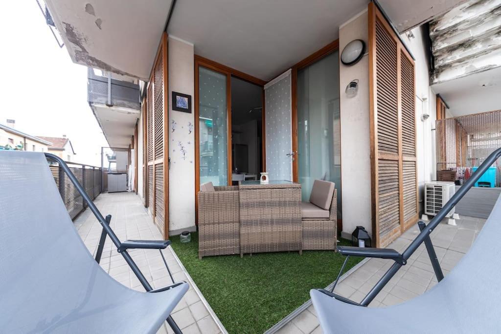 Appartamento Caterina A 5 Minuti Da Milano Fiere E San Siro Con Wifi-Netflix-Free Parking Ngoại thất bức ảnh